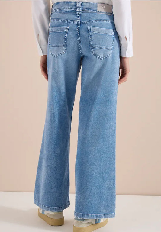 Pantalones vaqueros acampanados de pierna ancha