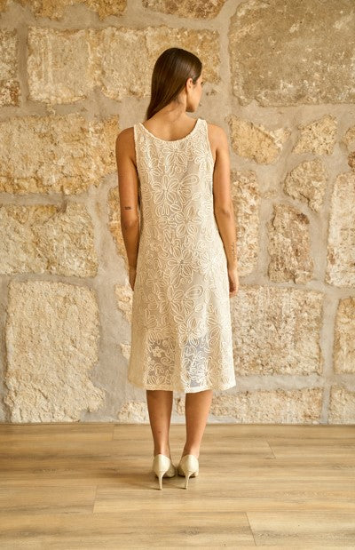 Vestido midi Olivia en color beige