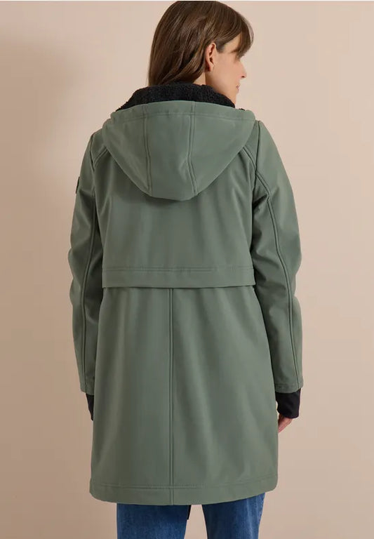 Abrigo softshell impermeable con capucha