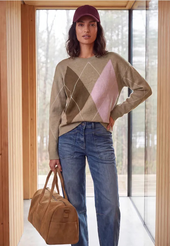 Jersey de punto con rombos en tonos beige, marrón y rosa