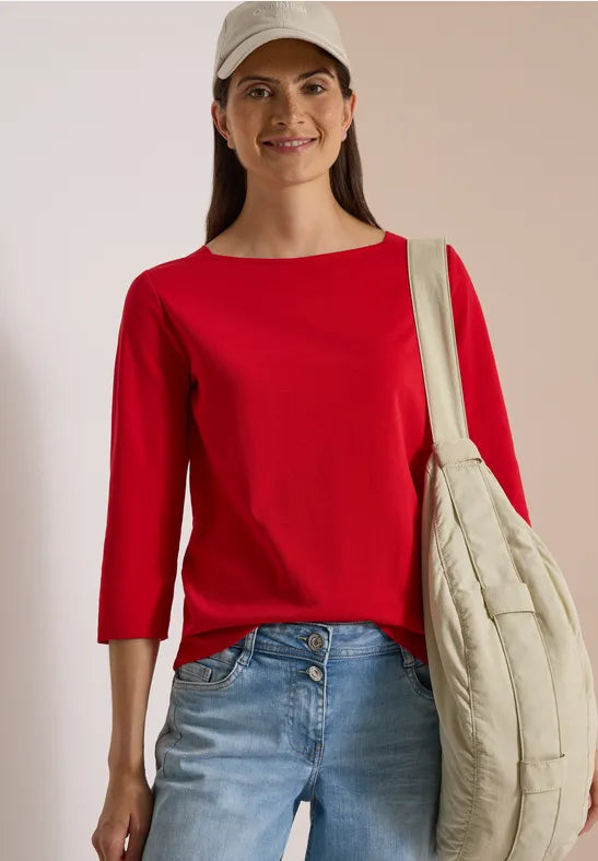 Camiseta básica de algodón con cuello barco en color rojo