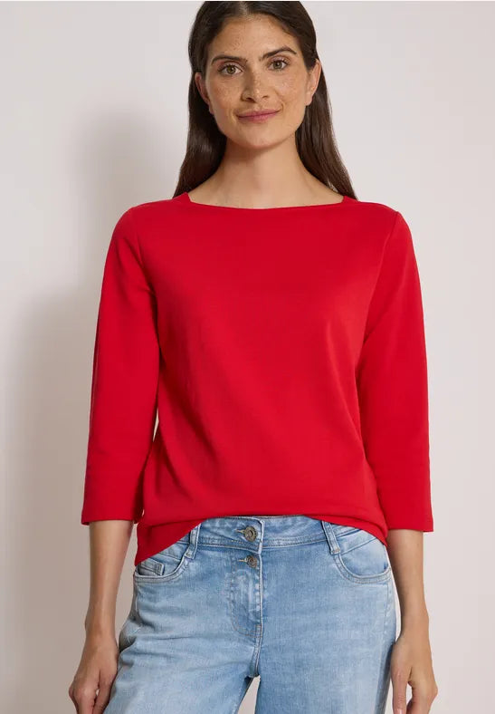 Camiseta básica de algodón con cuello barco en color rojo
