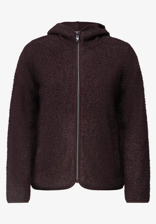 Chaqueta de borreguito con capucha y cremallera en color berenjena