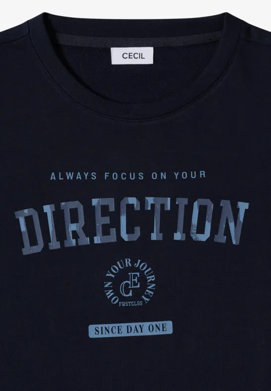 Camiseta azul marino con mensaje y cremalleras laterales