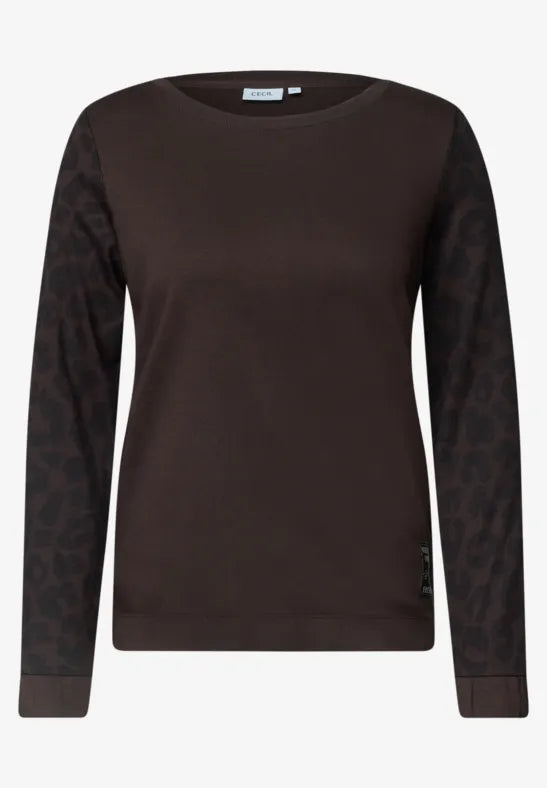 Camiseta estilo sudadera con mangas animal print