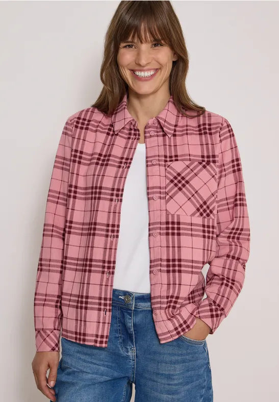 Blusa camisera de manga larga con estampado de cuadros en color rosa