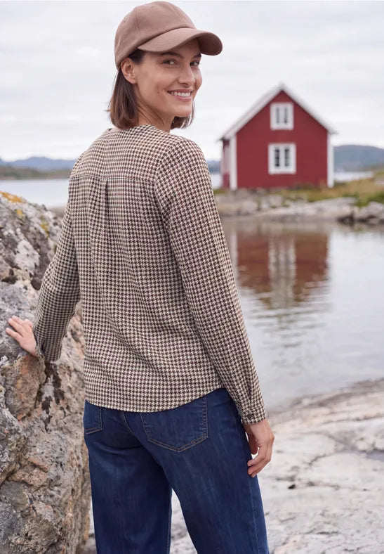 Blusa con estampado de pata de gallo