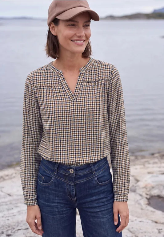 Blusa con estampado de pata de gallo