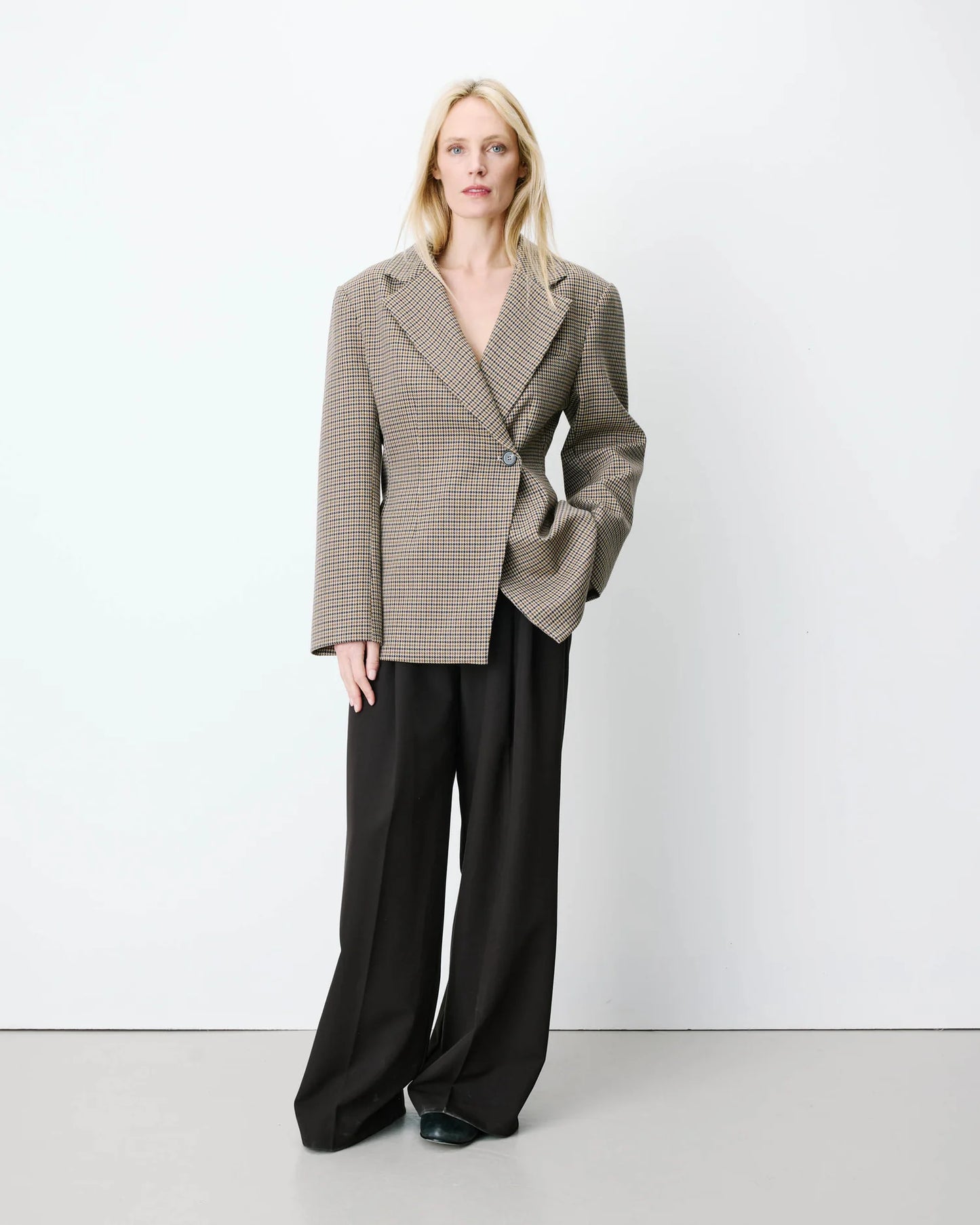 Blazer de pata de gallo beige Almond