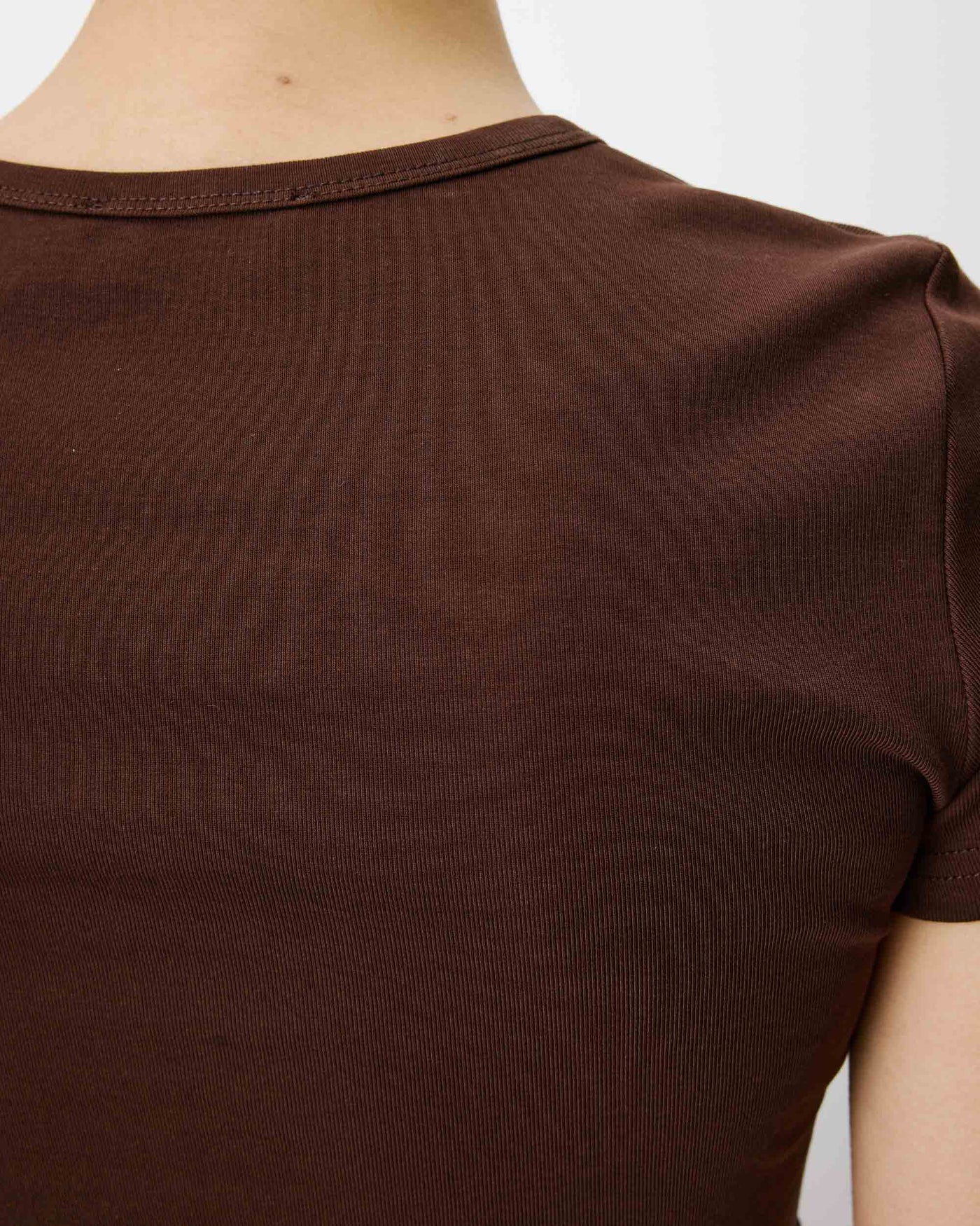 Camiseta Amoris de algodón en color marrón
