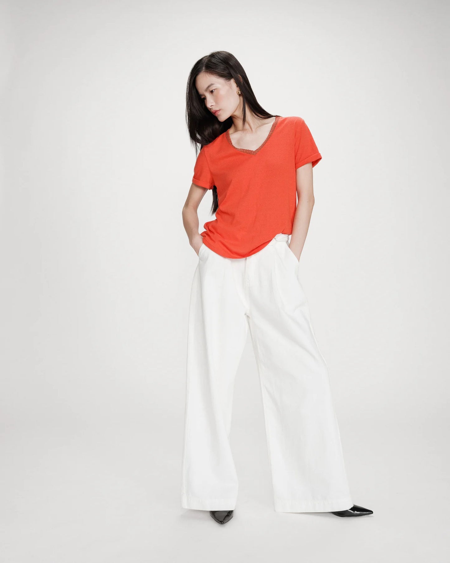 Camiseta con cuello en V sanguine Vasco