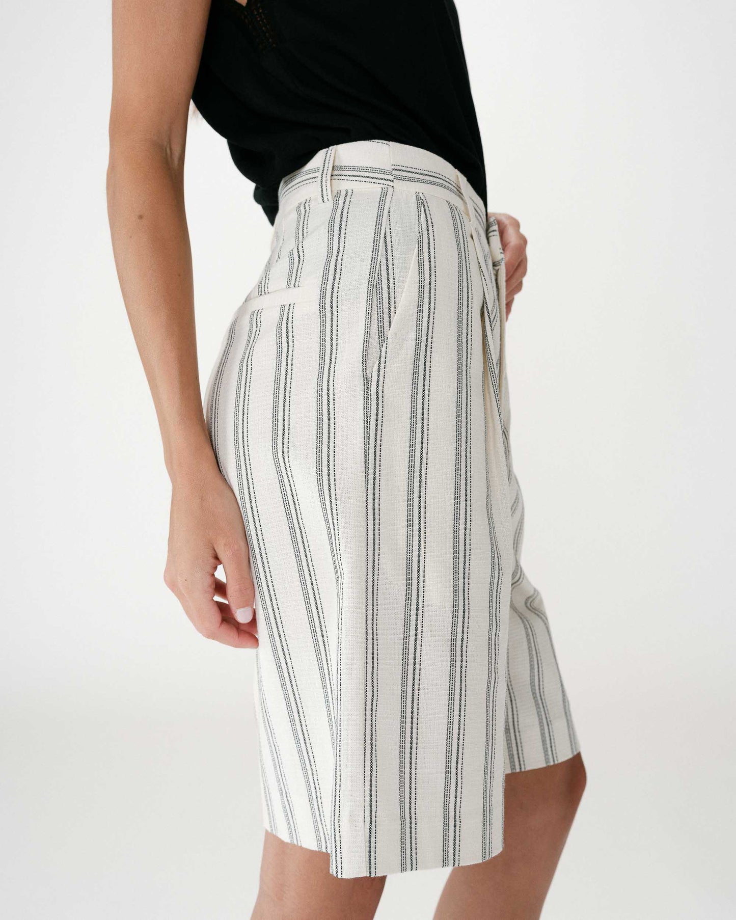 Bermudas rectas de rayas Wello