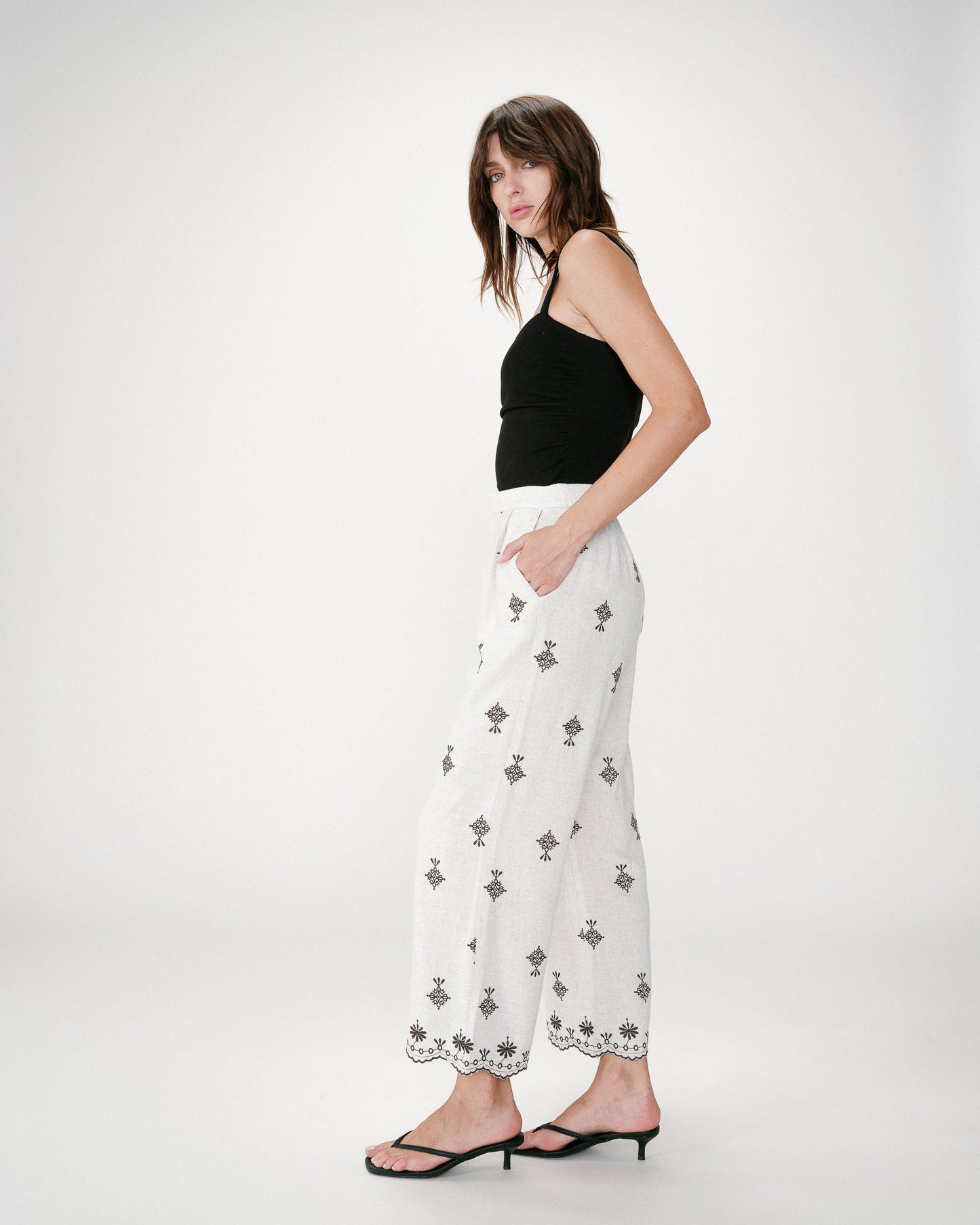 Pantalón bordado de viscosa y lino Waren